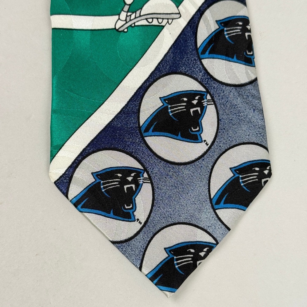 NFL Carolina Panthers 100% Silk Necktie‎ Mens  Blue Green Looney Tunes Taz 1993